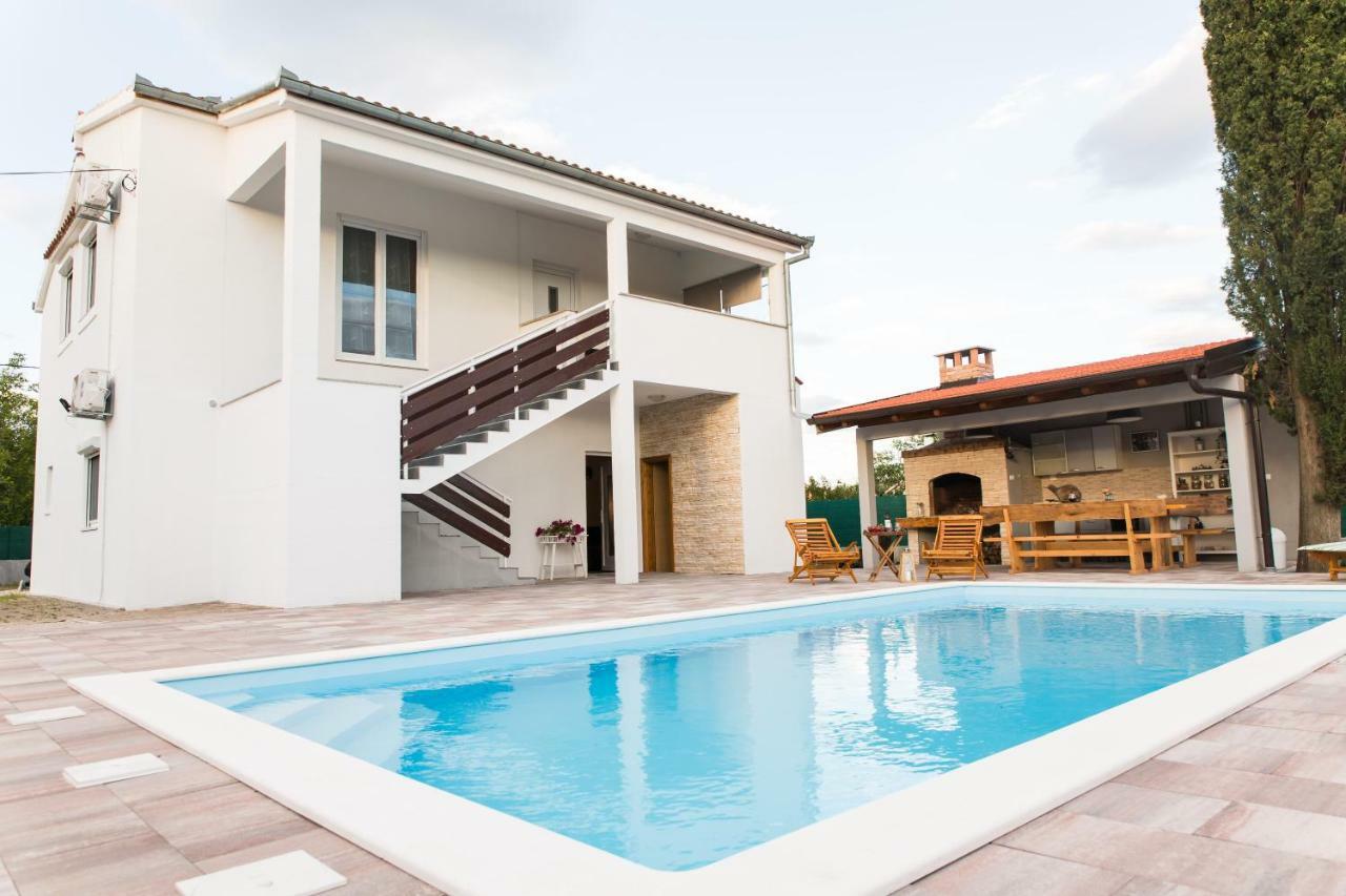 Villa Nava Benkovac Esterno foto