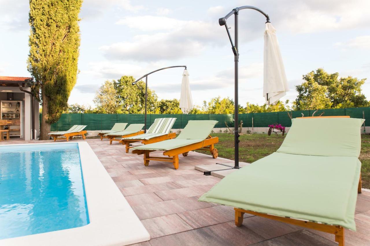 Villa Nava Benkovac Esterno foto